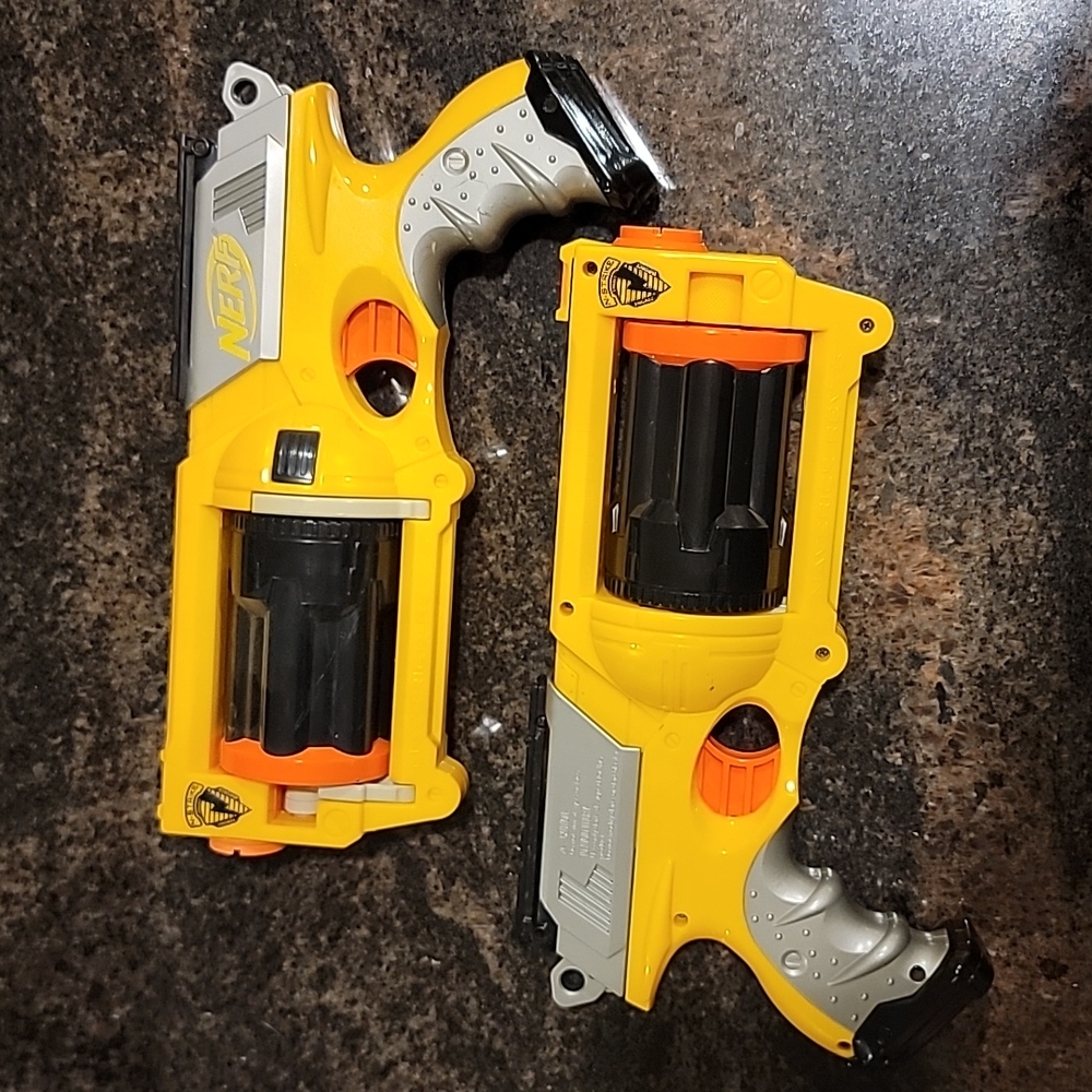 Nerf Gun Bundle Maverick 2 N- strike